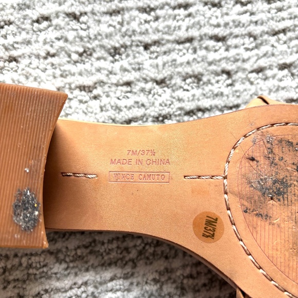 Vince Camuto Beige woven mules, size 7 - Picture 5 of 6